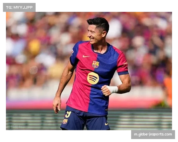 老将莱万出场时间锐减 巴萨锋线更新换代进行时